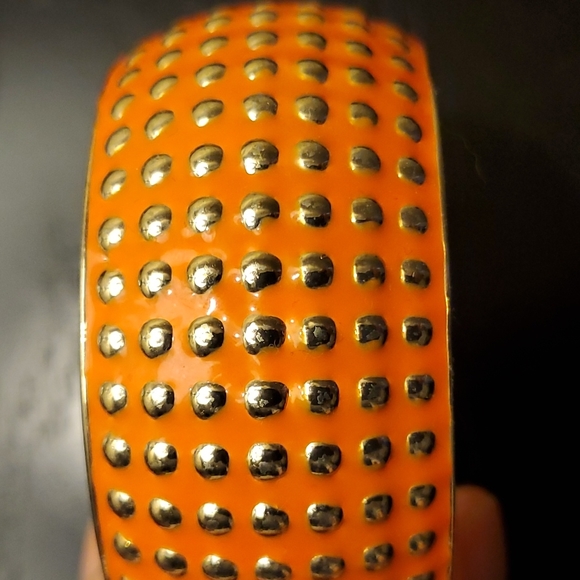 Amrita Singh orange Kimmy bangle - Picture 2 of 3